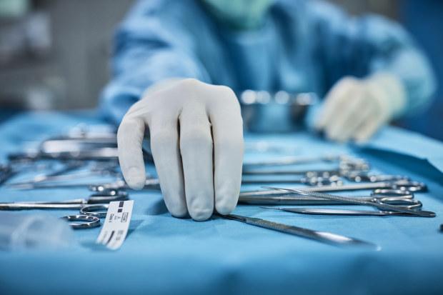 See How Surgeons Use Metal Rods to Make a Woman 13 Inches Taller